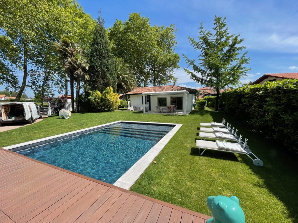 AEP PISCINES Pisciniste Biarritz Calais Anthracite 1